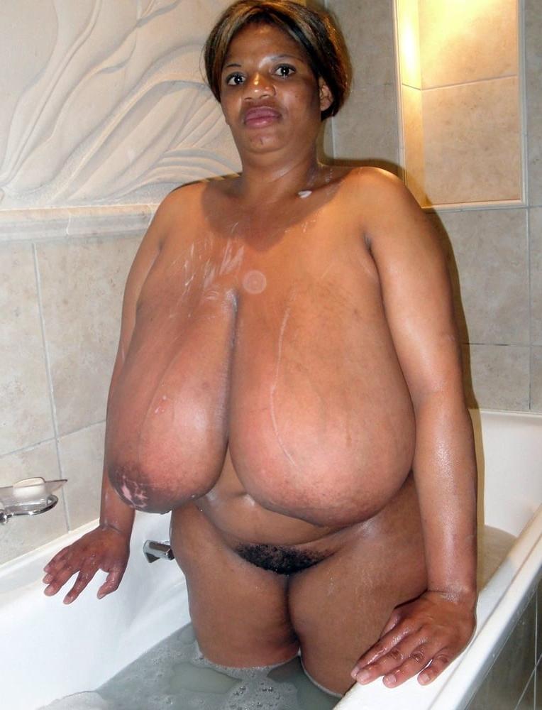 25P Standing Nude BBW Beauties 2