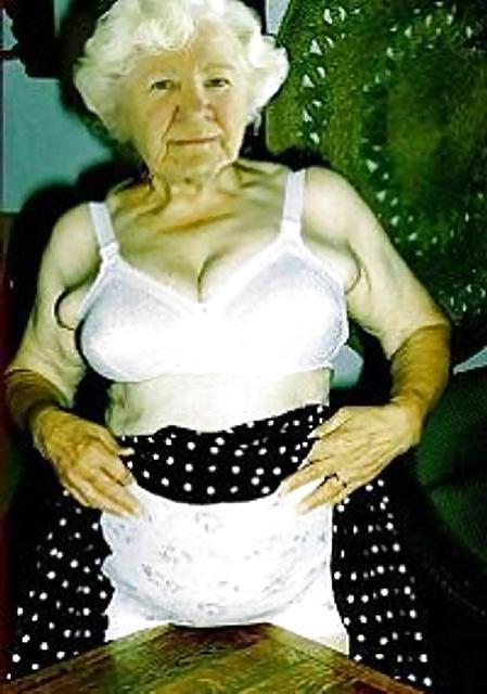 22P Hot Horny Grandma