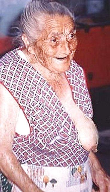 22P Hot Horny Grandma