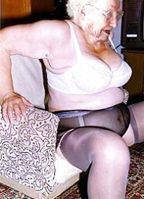 22P Hot Horny Grandma