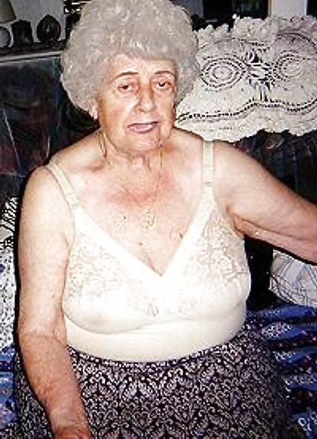 22P Hot Horny Grandma