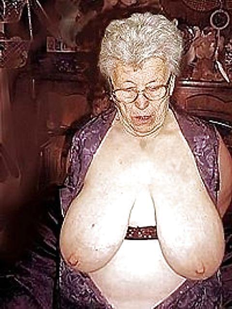 22P Hot Horny Grandma
