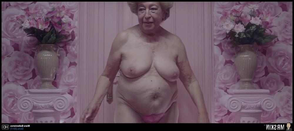 25P Granny Gallore 7