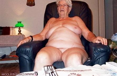 25P Granny Gallore 7