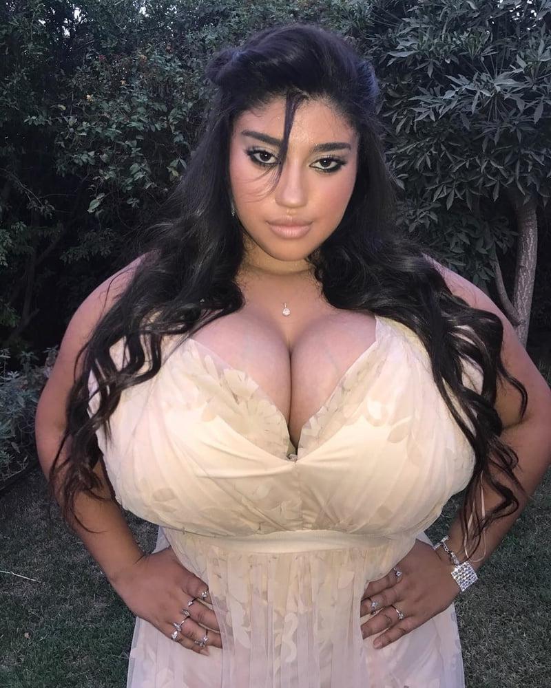 25P Boobs 4 - Clothed