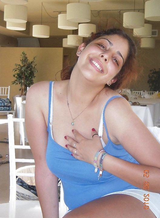 17P Mixed Arab non-nude 3