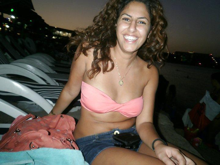17P Mixed Arab non-nude 3