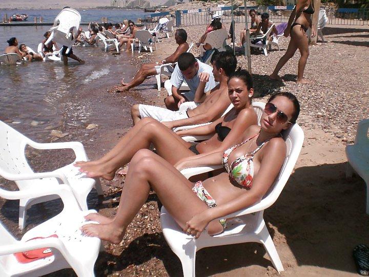 17P Mixed Arab non-nude 3