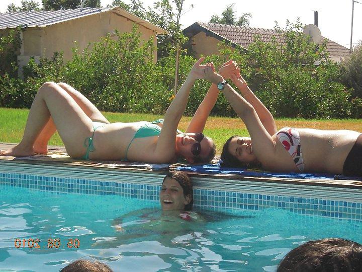 17P Mixed Arab non-nude 3