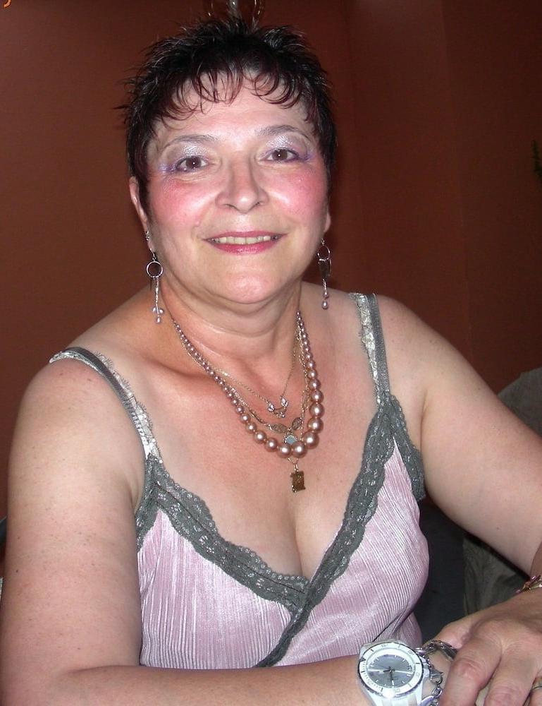 20P Granny Dressed 18