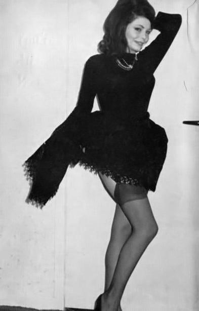 24P Vintage Stockings 54