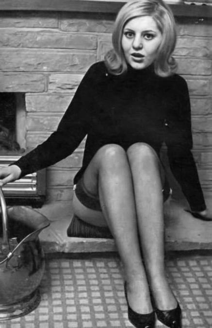 24P Vintage Stockings 54