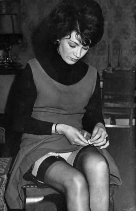 25P Vintage Stockings 49