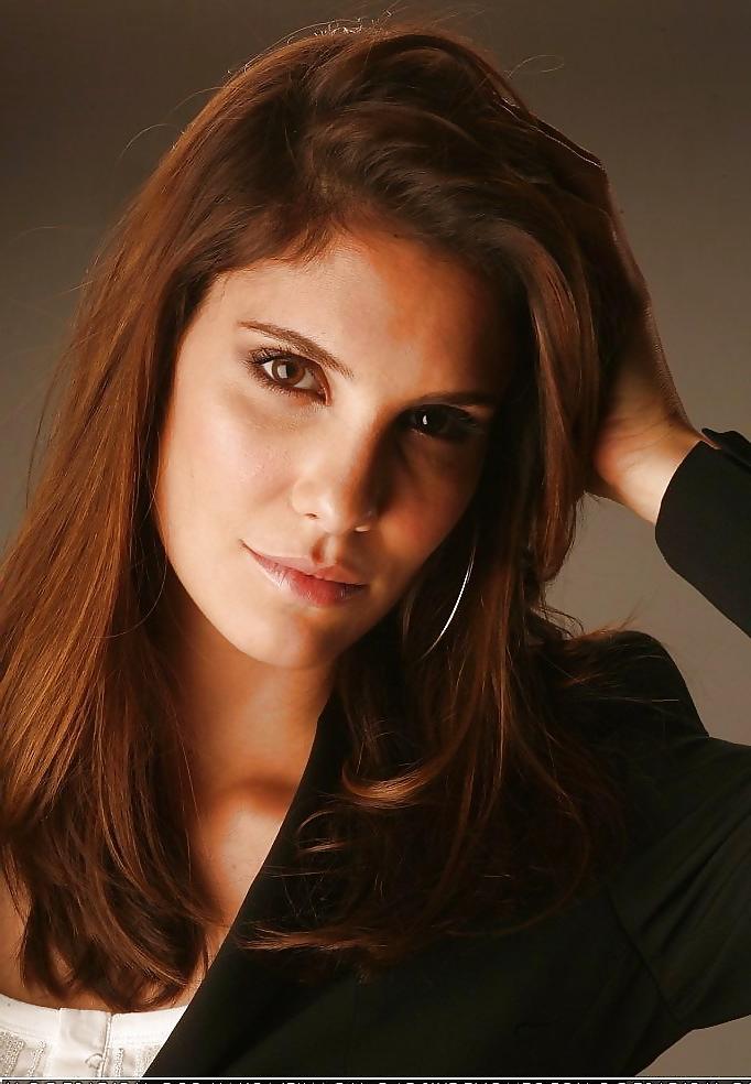 25P Daniela Ruah
