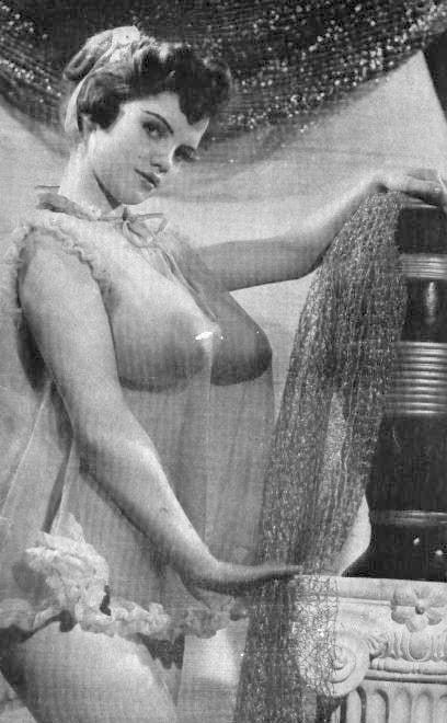 25P Vintage Boobs 7