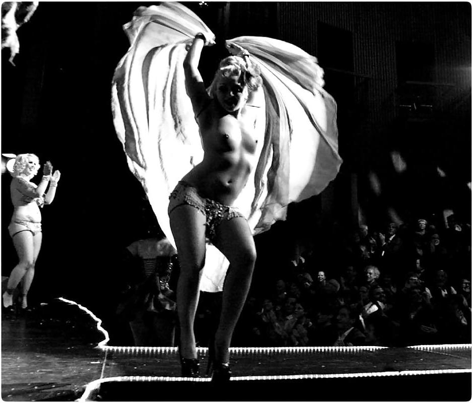 25P Vintage Burlesque 2