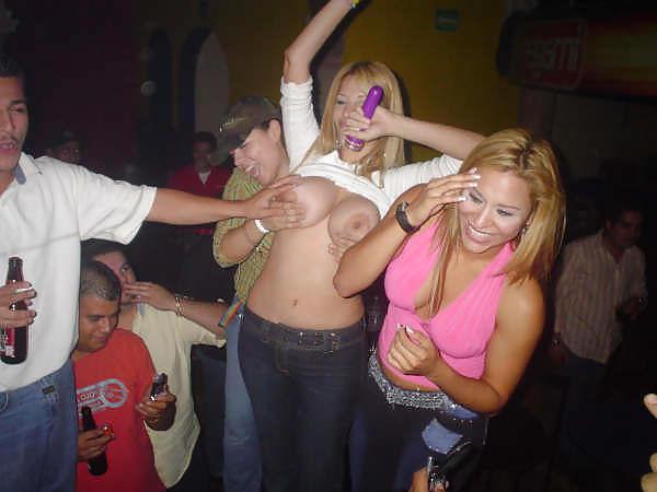 25P Groping #rec Grabbing Fingering Asses, Pussy & Boobs Gall2