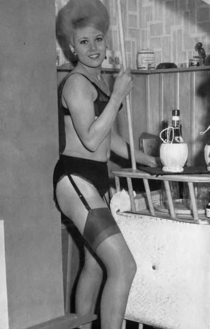 25P Vintage Stockings 51