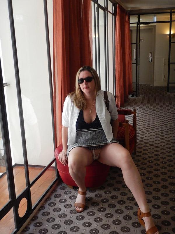 25P UPSKIRT 15