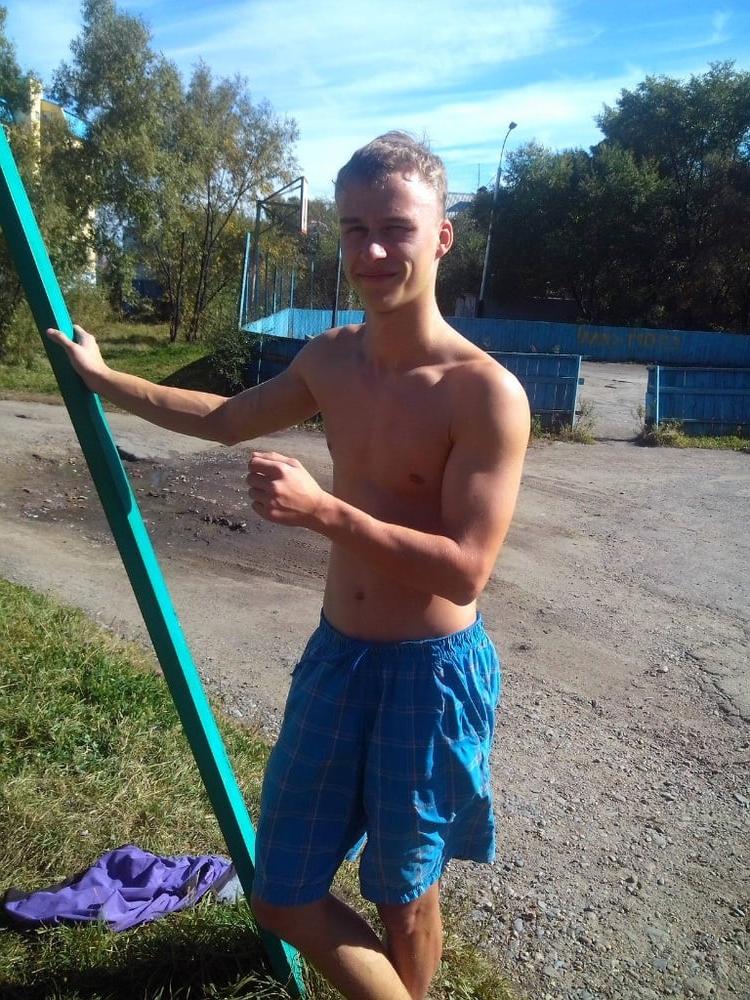 25P Russian boys 10