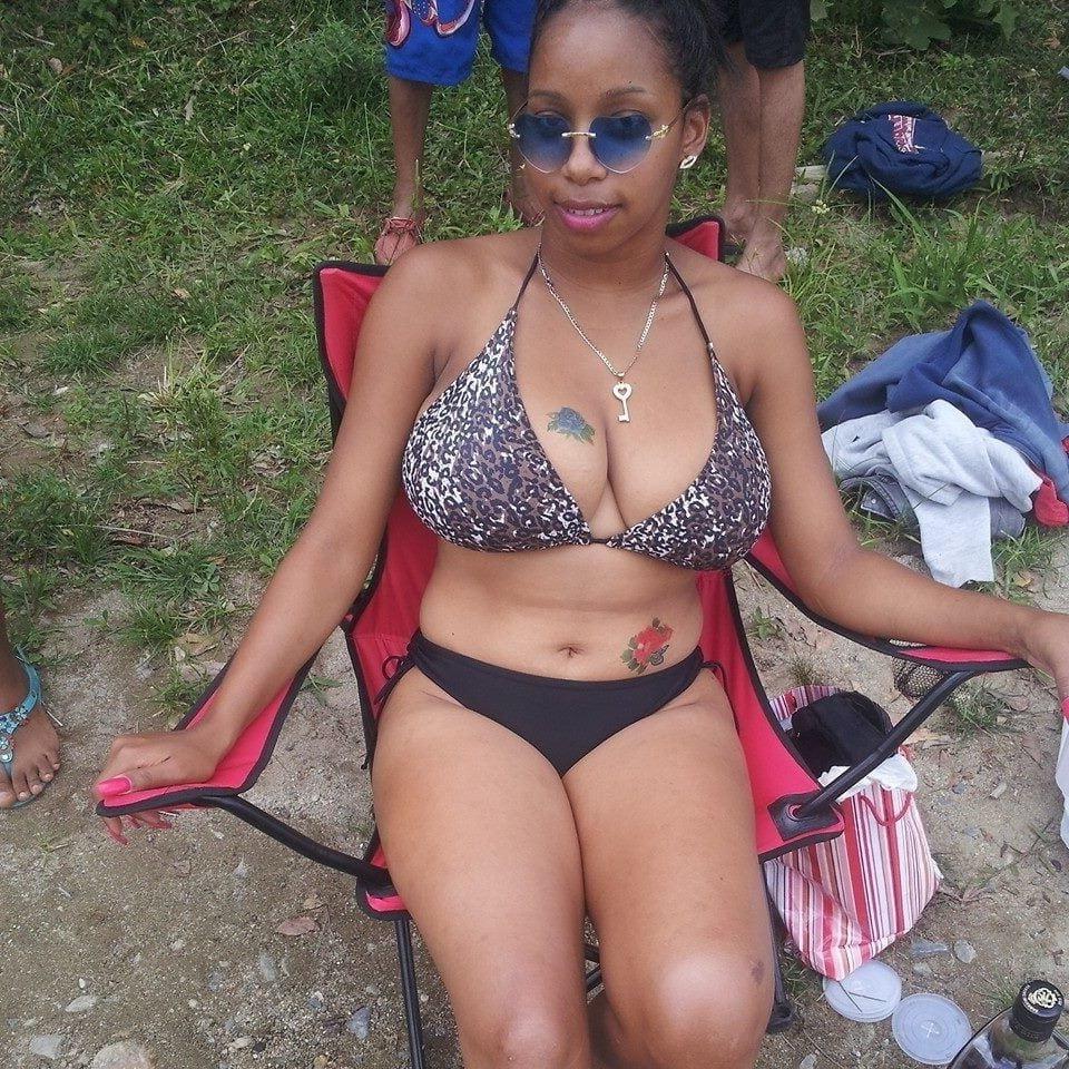 25P Tits ..... I Need a Vacation 1.0