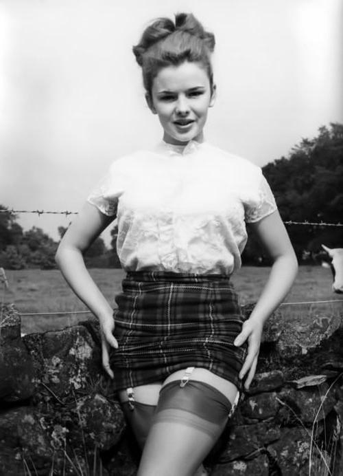 25P Vintage Stockings 56
