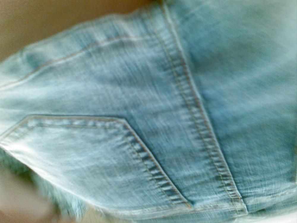 25P Upskirt Romania