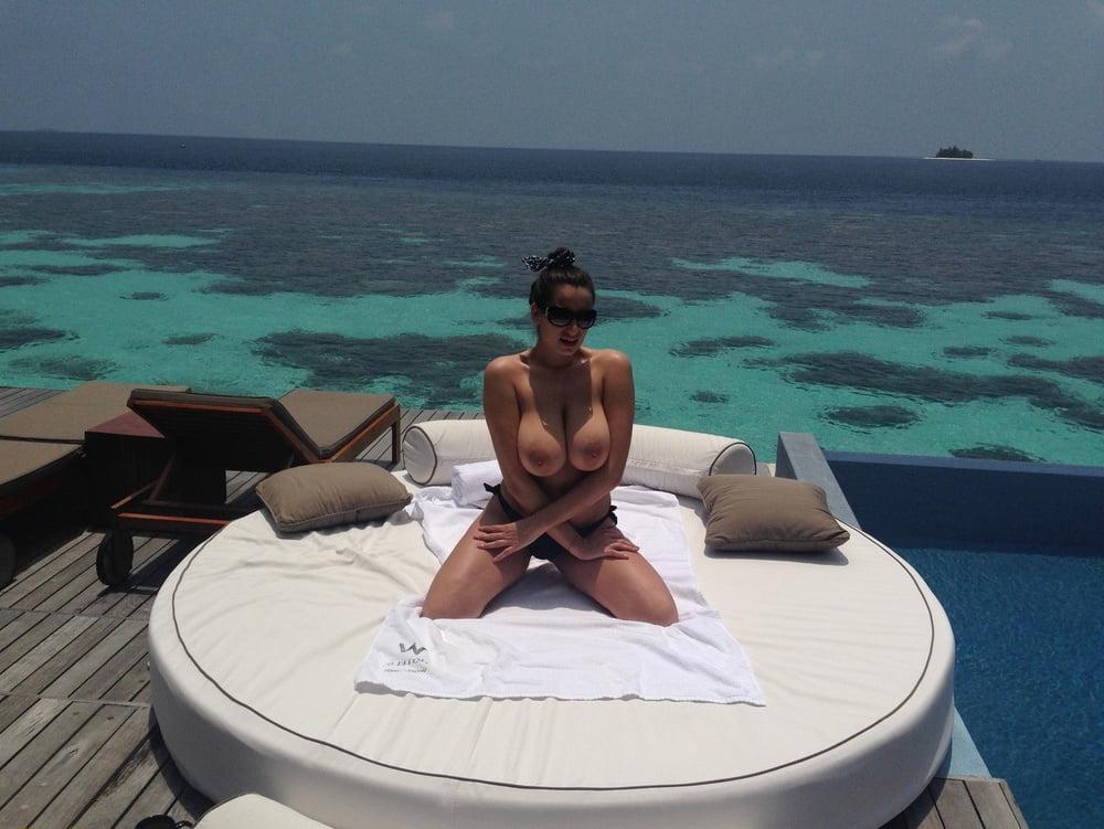 25P Romanian Jane - Maldives Memories NOV 14