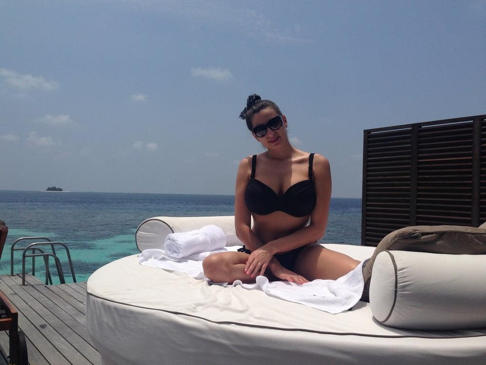 25P Romanian Jane - Maldives Memories NOV 14