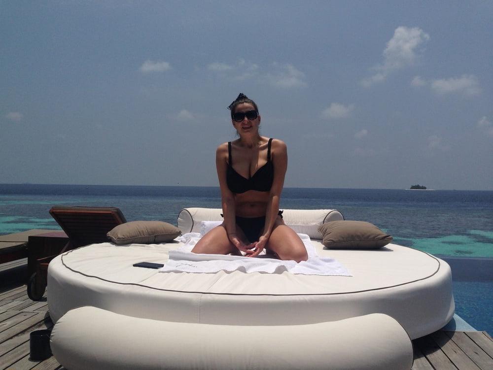 25P Romanian Jane - Maldives Memories NOV 14