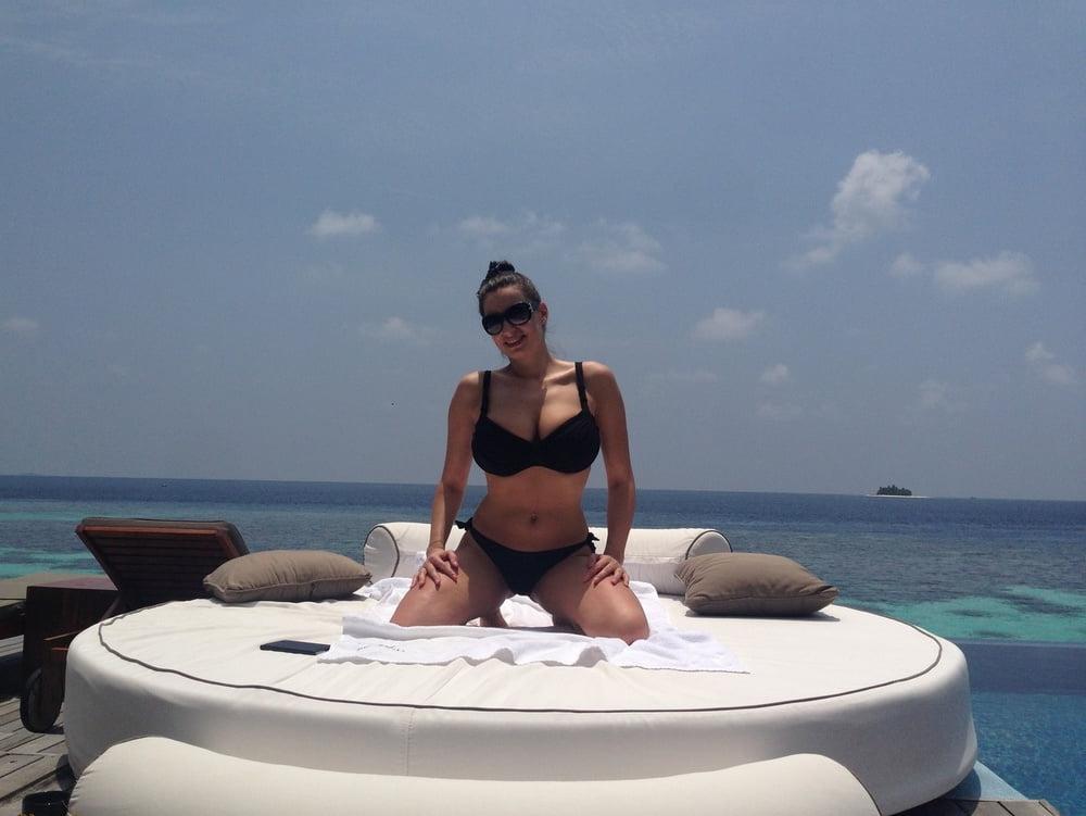 25P Romanian Jane - Maldives Memories NOV 14