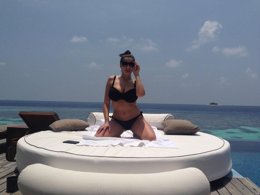 25P Romanian Jane - Maldives Memories NOV 14