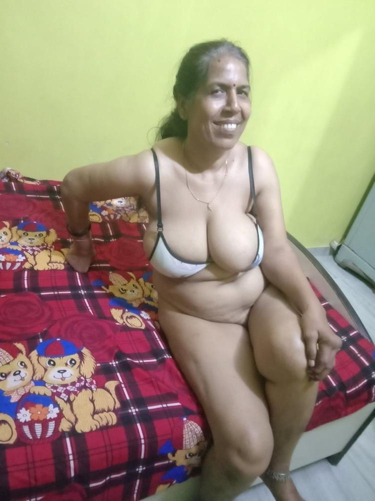 16P sex granny photo 2