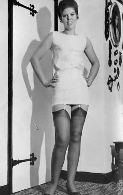 25P Vintage Stockings 48
