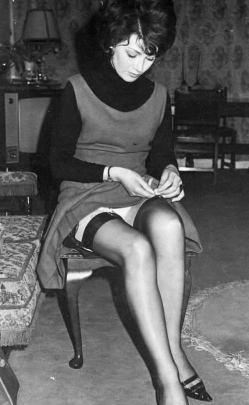 25P Vintage Stockings 48