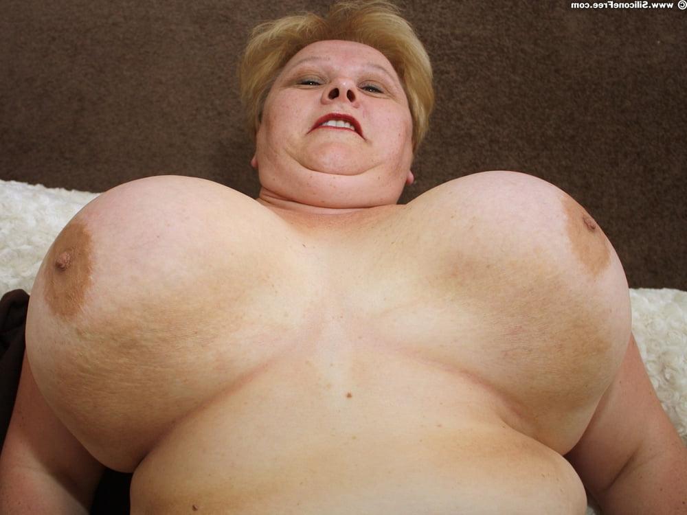 25P Granny with big tits