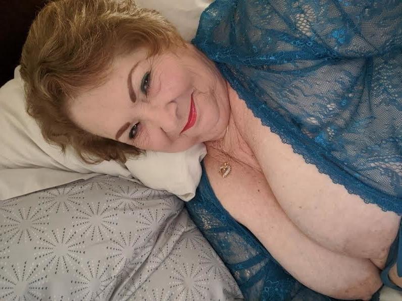 17P Dream Granny 2