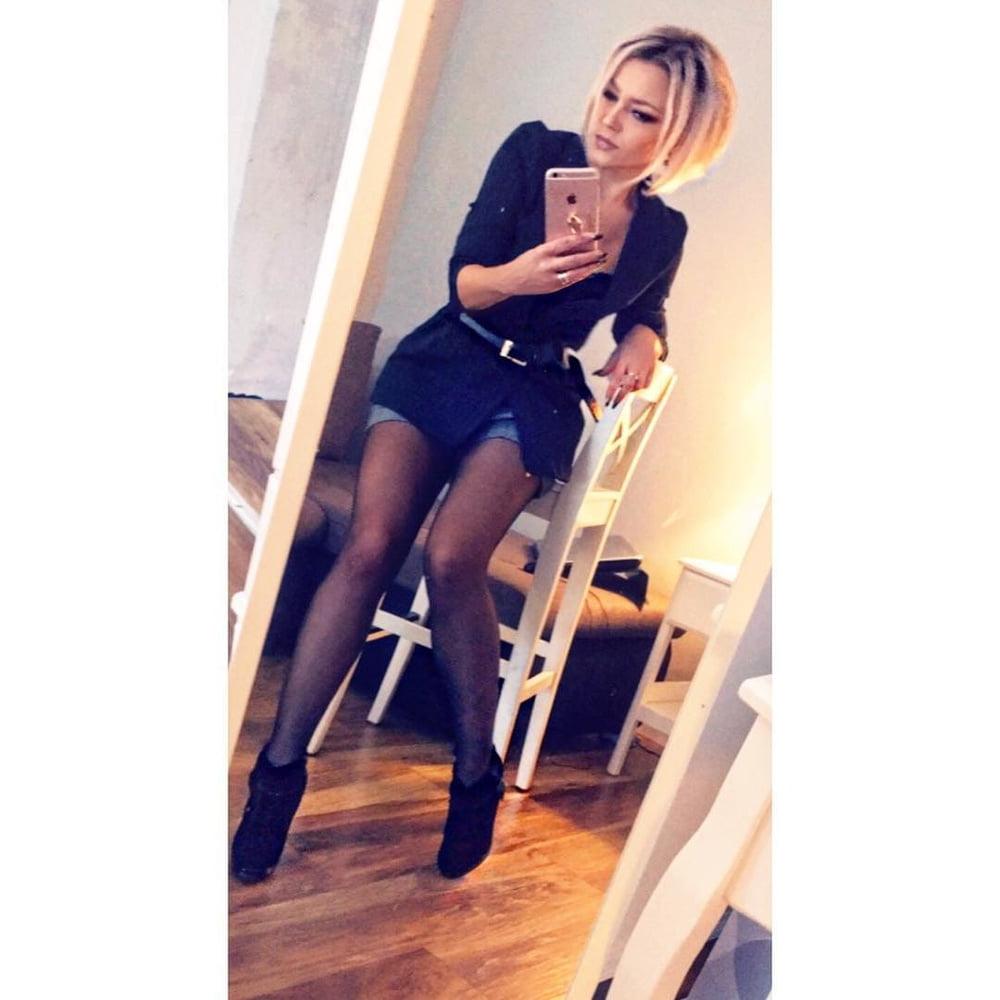 25P MILF missing hardcore ass destroying (upskirt, nylons) 1