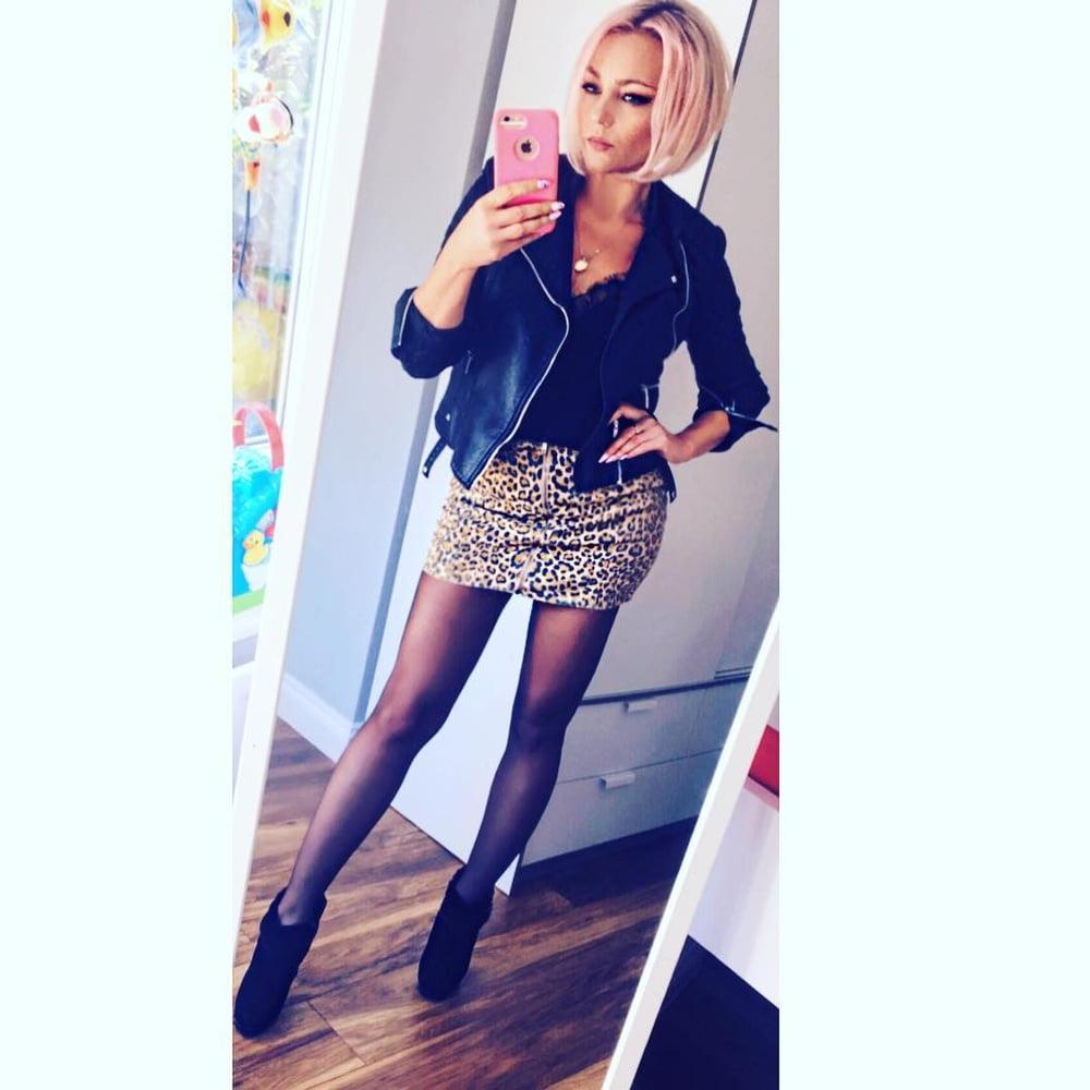 25P MILF missing hardcore ass destroying (upskirt, nylons) 1