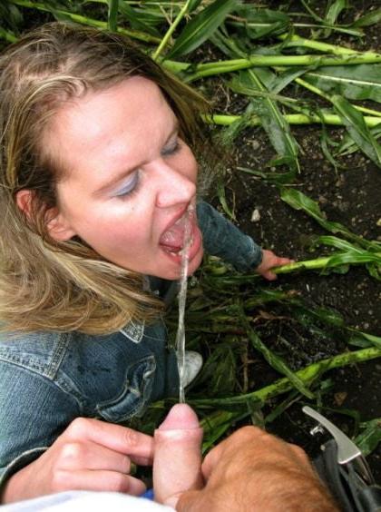 25P Pics I Like 2084 - Assorted Pissing