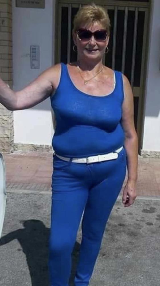 20P Granny Dressed 17