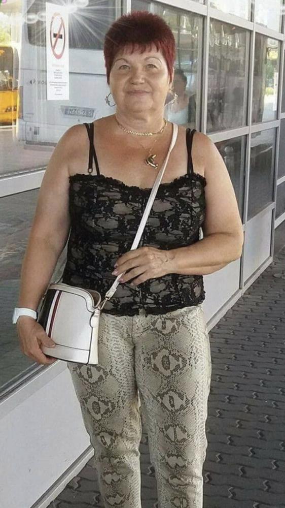 20P Granny Dressed 17