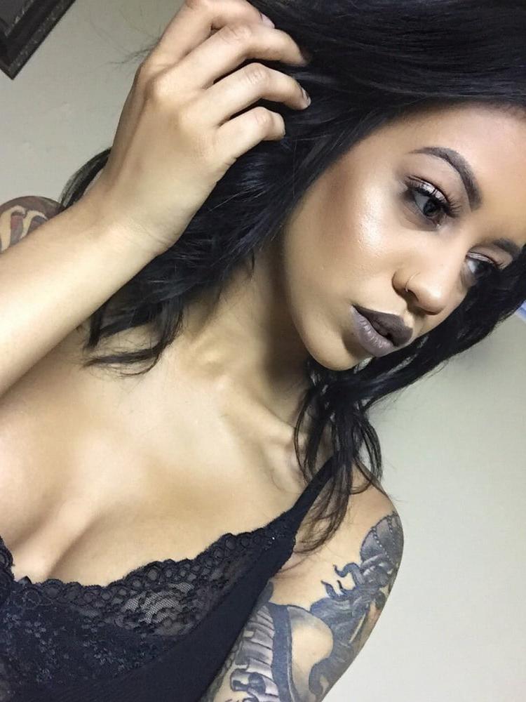 25P Hot and sexy black 26yo dream selfie Girl private Pics