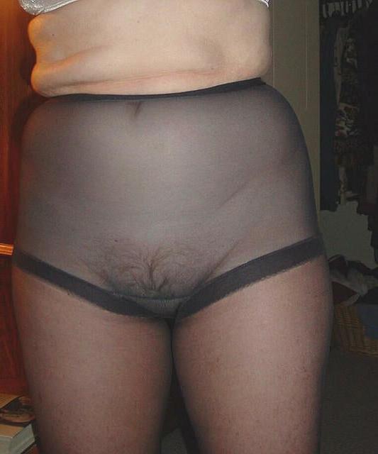 25P 1. UK Granny exposed
