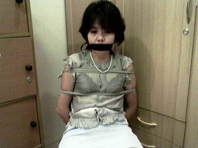 14P Ingga Asian Amateur Bondage 05