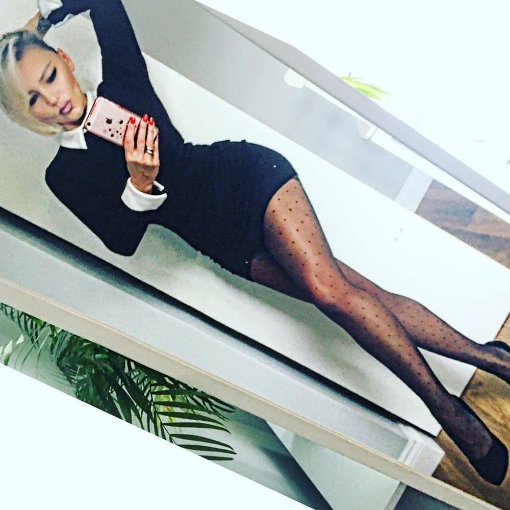 25P MILF missing hardcore ass destroying (upskirt, nylons) 2