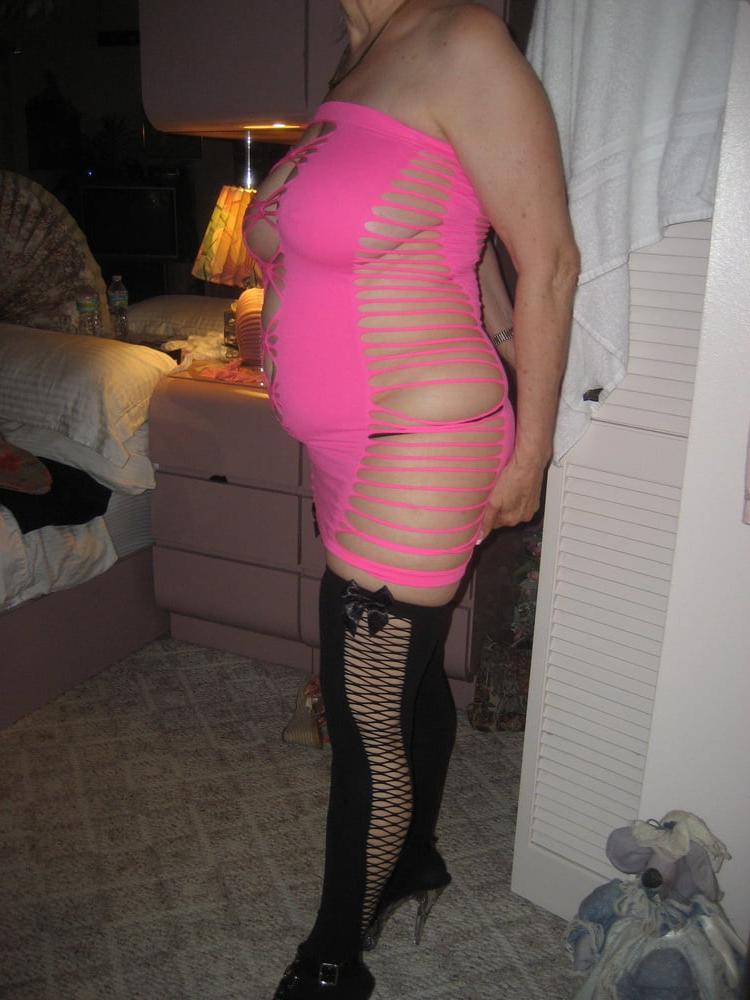 25P BUSTY BLONDE GRANNY