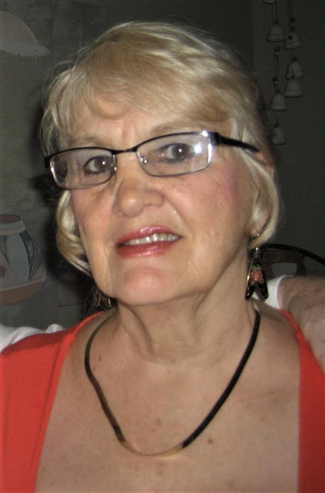 25P BUSTY BLONDE GRANNY