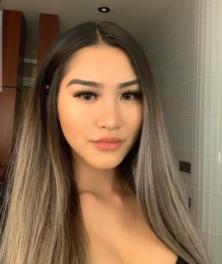 25P Asian chick