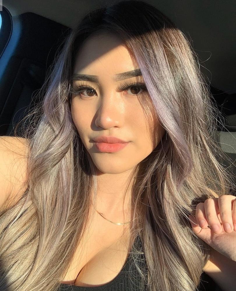 25P Asian chick
